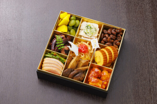 【早割12/1まで】おせち（3~4人用、送料込） - 画像 (3)